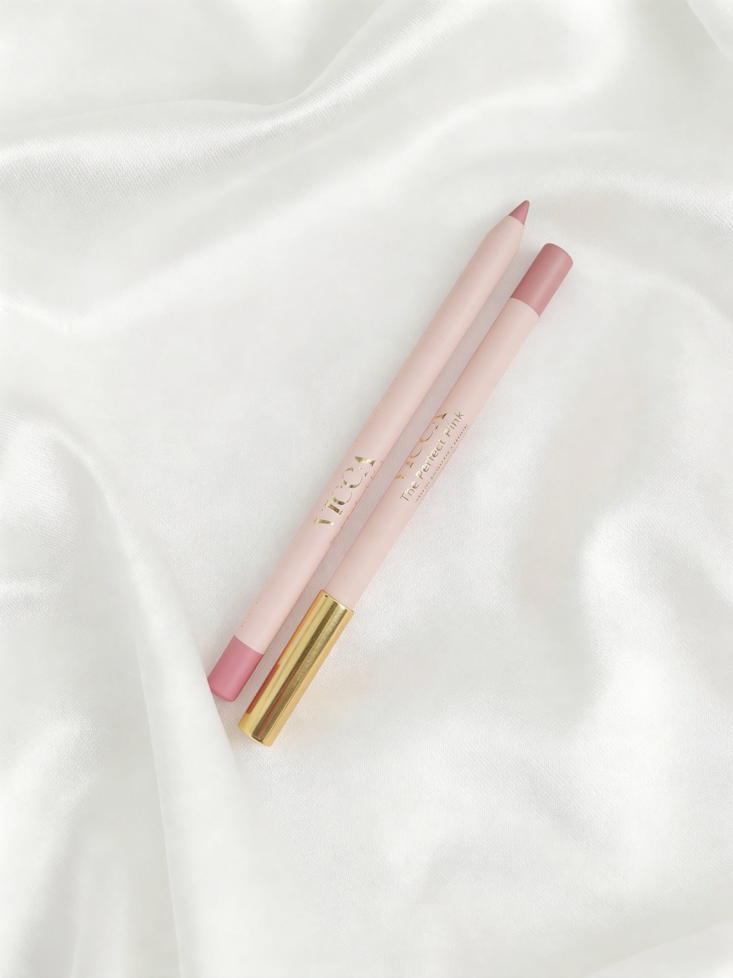 Eyeliner rose || Le rose parfait 001
