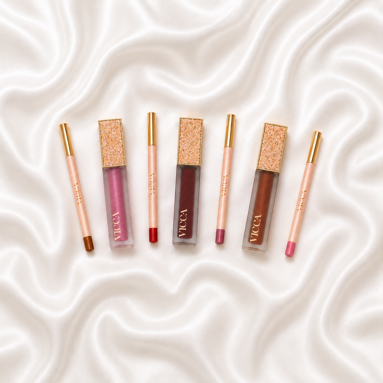 Pack 3x3 (Tres Glosses + 3 Perfiladores de labios Vicca)